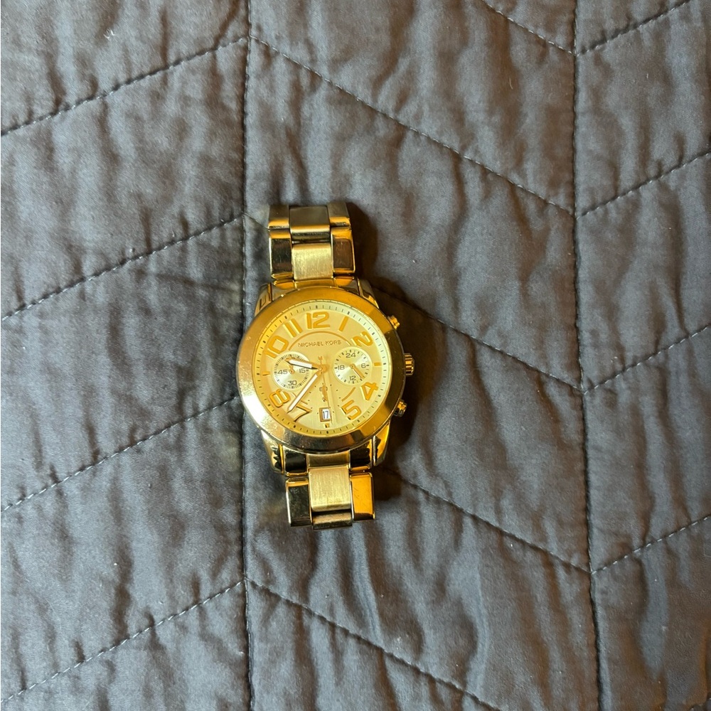 MK watch